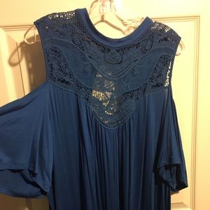 NWT women’s 2x cold shoulder short sleeve dress